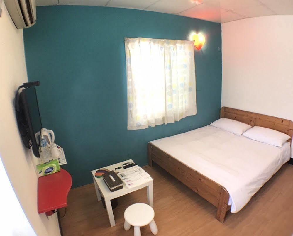Love Hostel Tainan Esterno foto
